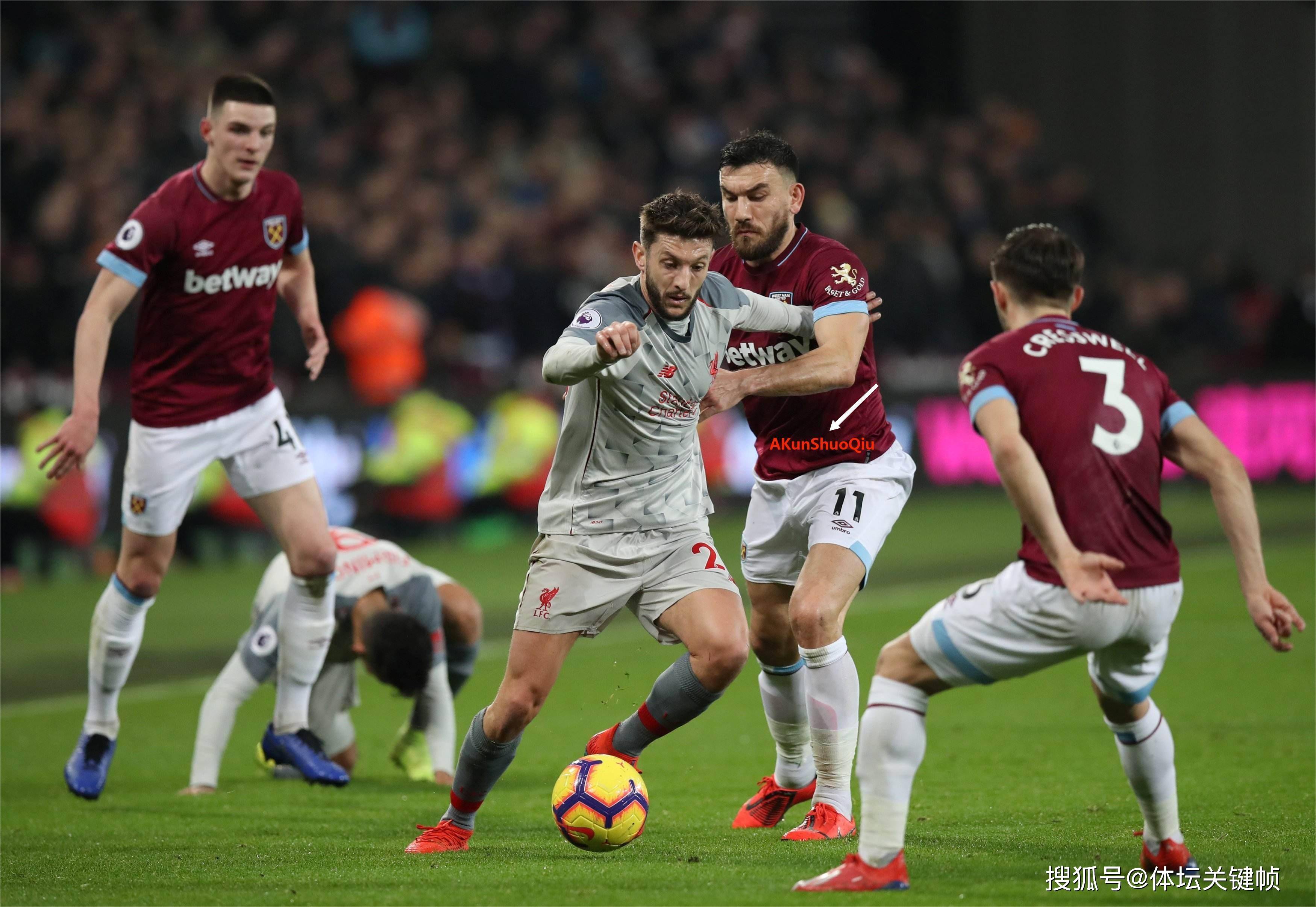 冲刺阶段突围战来临；斯图加特围绕英超状态回暖；气氛紧张；球队文化再被提及的简单介绍